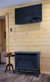 Cabin in the Woods - 5 Miles to Dayton Boat Ramp! 2 miles to NACA Fort Bluff! - Image 2