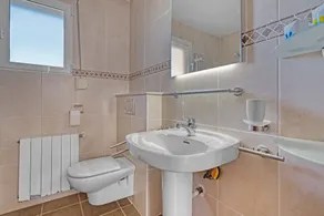 Villa 'Nicoll' avec piscine privée, Wi-Fi et climatisation - Image 3