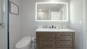 Modern House near the Downtown Heated Pool Pet Friendly Whirlpool Spa Playroom - Image 4