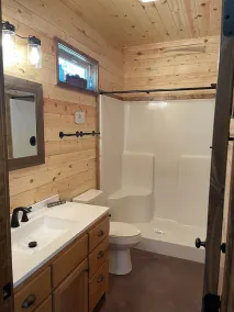 Lake view 2 bedroom cabin that sleeps 6. Private deck and fire pit area. - Image 3