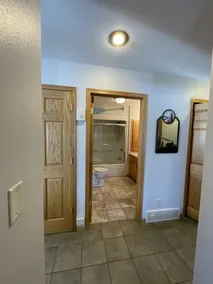 Waterfront home - Image 3