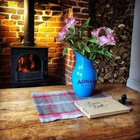 Charming Georgian flint cottage - Image 2