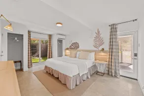Heated Pool, Outdoor Movie Theater, Gym, Sauna, EV Charger | Near Wilton Drive - Image 5
