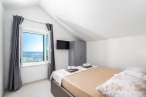 LAST MINUTE!  Villa Velon with private heated pool, near Split , pax 8 - Image 5