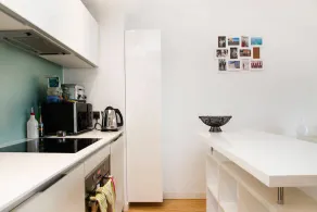 Smuk og perfekt beliggende ultramoderne lejlighed - Image 3