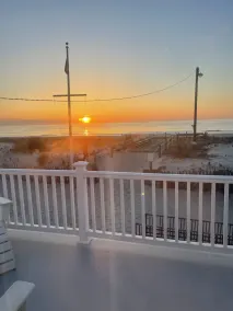 Oceanfront Cottage - Image 4