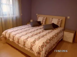 House near the sea - Image 4