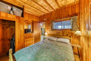 NYTT LISTNING! Hundvänlig stuga med lakefront plats, 20 \"docka, smart TV - Image 4