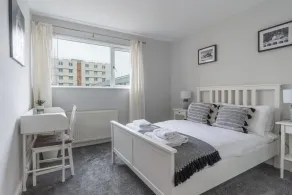 Charming 3-bed House in Newcastle Upon Tyne - Image 3