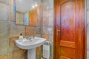 Villa 'Isabella' with Private Pool, Wi-Fi and Air Conditioning - Image 4