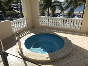 Grand Hotel Apartment One min walk to beach/Charis Seafoods Childrens Lagoon.  - Image 4