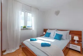 Apartamento de vacaciones con balcón y vista al mar - Image 5