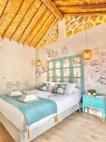 Holiday Home \"Recuerdos del Sur\" with Pool, Terrace, Balcony, BBQ, A/C & Wi-Fi - Image 4
