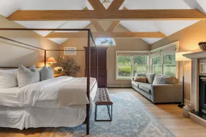 Ben Flint King Suite in Carriage House - Red Clover Inn - Image 5