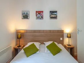 Accessible Stay in Saumur With Terrace - Image 5