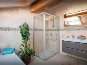 Chalet Levant Blanc - base alpine pour 14 avec salle de jeux - OVO Network - Image 3