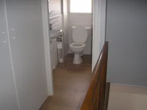 Detached house with garden - Image 3