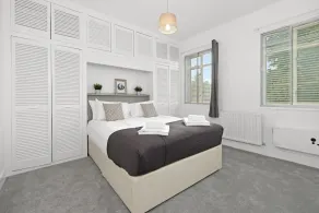 Spacious 5-Bedroom 2-Bath Home in Stanwell - Image 3