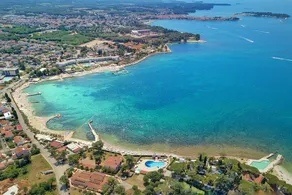Fully equipped apartment in a top location in Porec, 50 meters from the beach, pets are welcome - Image 5