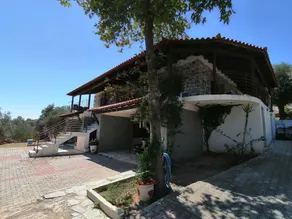Stone house - Image 5