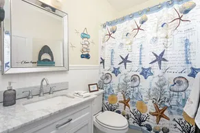 4BR Family Home • Near Legoland & Beach • Gameroom  •  Dogs Free  •  Sleeps 9 - Image 3