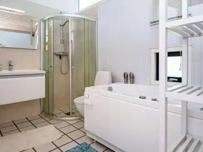 8 Person Holiday Home in Juelsminde - Image 5