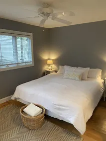 4 Bedroom 3 Bath Spacious House on Golf Course blocks from the Beach! - Image 4