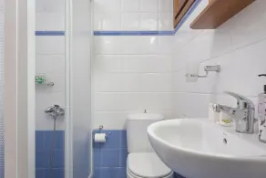 Luxurious Villa Nefeli Next To the Beach - Image 3