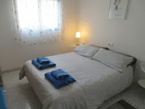 Attraktives Apartment mit spektakulärer Aussicht und Gemeinschaftspool - Image 4