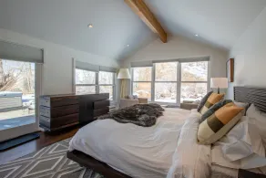 Minturn River Cabin with Hot Tub and NEW Air Conditioning - Image 5