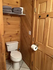 Tranquil cabin in the woods with heated garage.  - Image 3