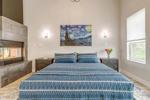 LUXURY DOWNTOWN FORT WORTH VILLA, WALK TO EVERYTHING - Image 4