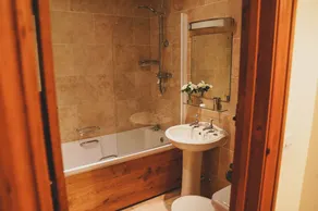 Rural barn conversion, Close to Jurassic coast, 3 bedrooms sleeps 6. - Image 3