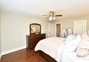 PRIVATE CONDO NEAR DOWNTOWN  - Image 3