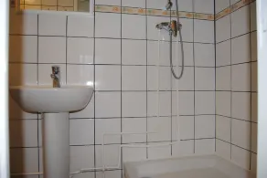 Villa tiene capacidad para 8 en Toulon - Image 2