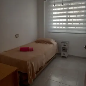 Typical air-conditioned house 450m from the beach - Image 3