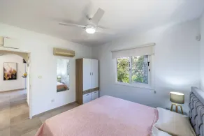 Amelia Bay - Image 3