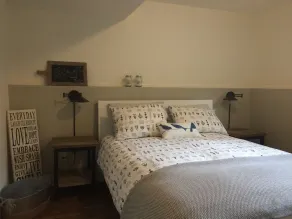 Casa accogliente all'ombra dei pini con vista lago e montagna - Image 3