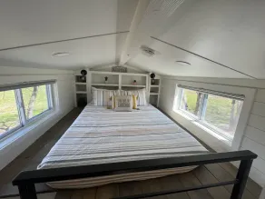 Tiny House - Image 3
