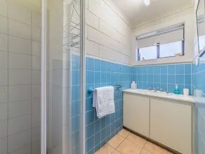 256 Siedlungsstraße, Cowes - Image 2