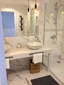 Beautiful Villa with private pool - Image 4