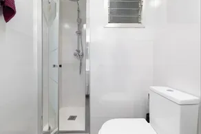 Rental unit in València · ★4.45 · 3 bedrooms · 4 beds · 1 bath - Image 4
