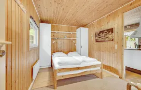 Three-Bedroom Holiday Home In Martofte - Image 5