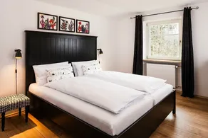 Nr. 2, Ferienwohnung für 4-6 Personen, ca. 90 m², 3 Schlafzimmer, Wohnzimmer, Küche, 2 Bäder, Balkon - Image 4