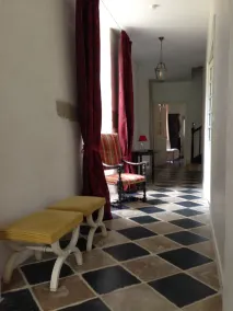 Stor fastighet på landsbygden, njut av frid och grönska. - Image 4