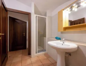 GRAND SARRIOD - ONE BEDROOM - Image 3