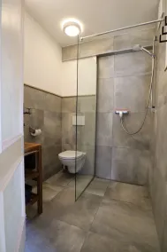Appartamento 50m2 per famiglie e cani, estate e inverno, piscina, sauna, camino - Image 2