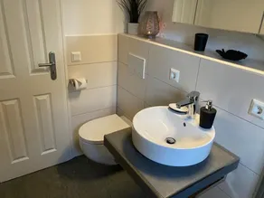 Bright vacation apartment (50 sqm) with newly renovated south-facing balcony for up to 4 people - Image 5