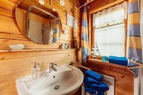 * cozy wooden house - approx. 70 square meters with fenced garden - dogs welcome - WLAN incl - Image 4