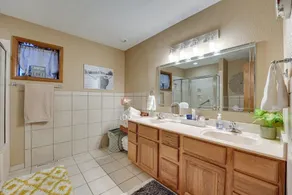 Sleeps 12 + Bull Shoals + Pool + Boat Parking + Branson + Scenic Drive - Image 3